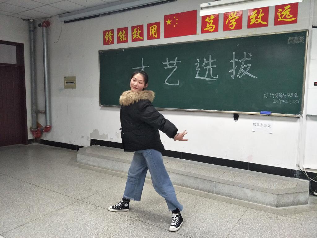 19E15